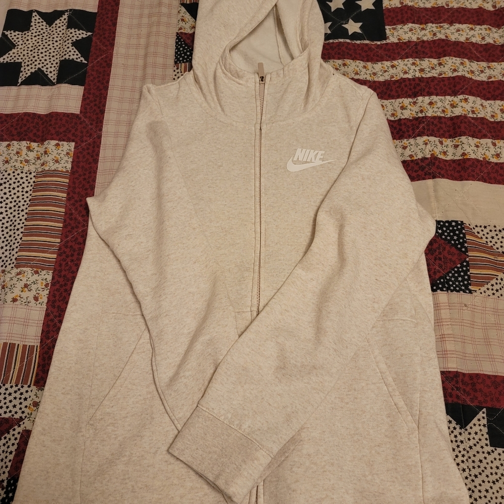Nike girks XL hoodie